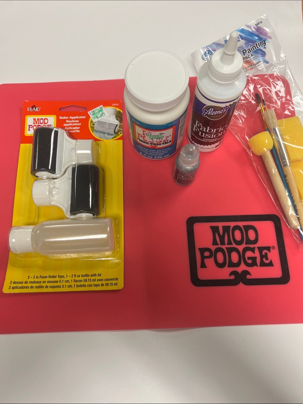 Mod Podge Combo-1 Work Mat, Roller Applicator(NWT) Fabric Glues, & 8pc Paint Kit